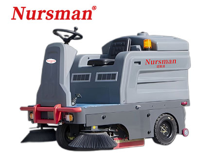  N-ES5加宽驾驶扫地机