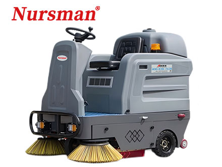 N-ES3小型驾驶扫地机